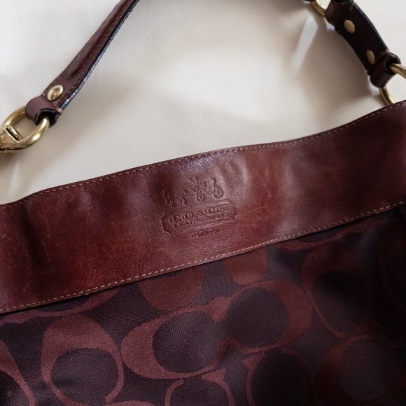 Coach Signature Purse Burgundy - Picture 3 of 6